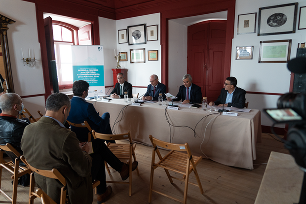 Conferência de Imprensa