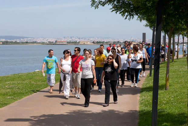 Caminhada na zona ribeirinha