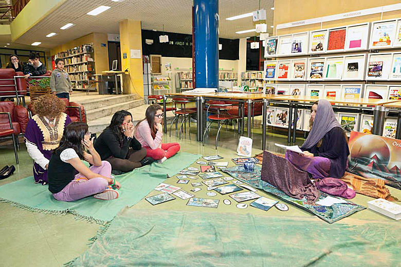 Biblioteca By Night